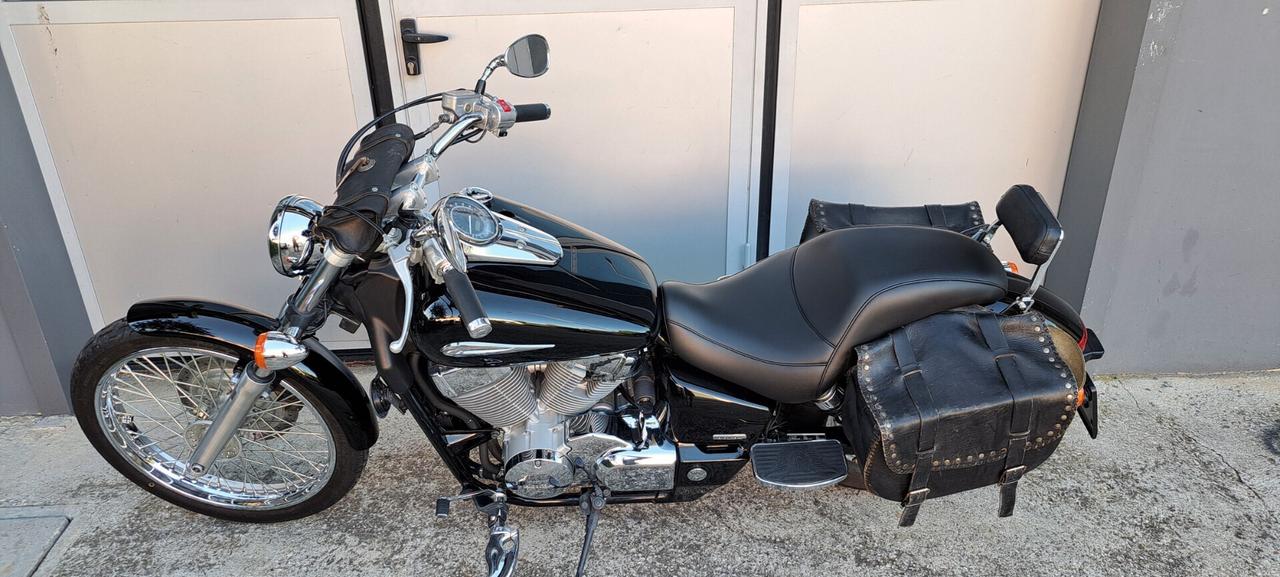 Honda Shadow 750