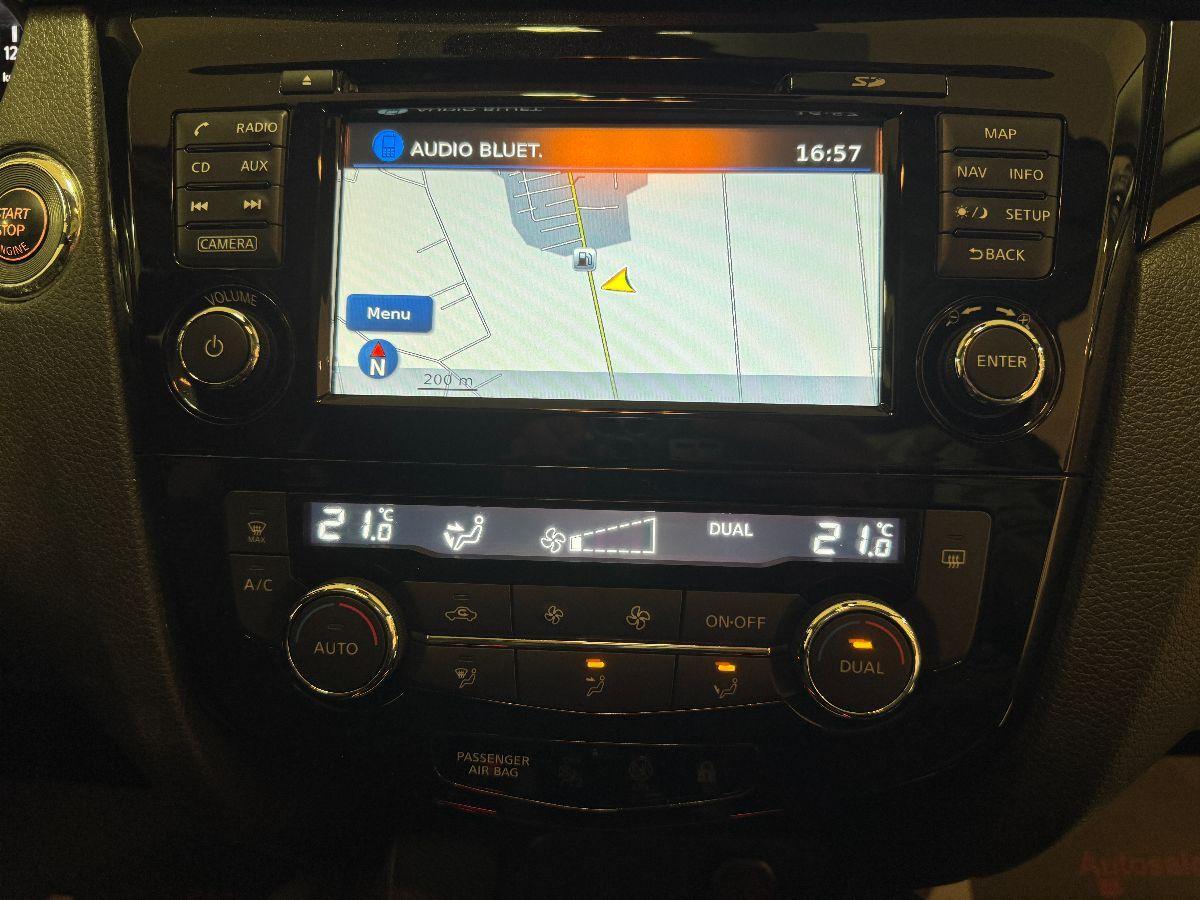 NISSAN Qashqai 1.5 dCi N-Connecta Tetto/Navi/camera