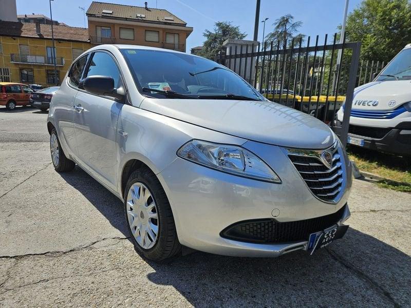 Lancia Ypsilon 1.2 69 cv Silver