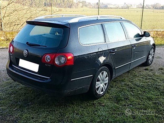 Volkswagen Passat 2.0 16V TDI 170CV Var. DSG Highline