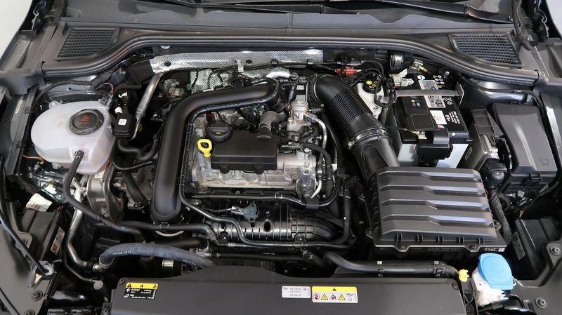Volkswagen Golf Golf 1.0 tsi evo Life 110cv # CERCHI LEGA 17" #