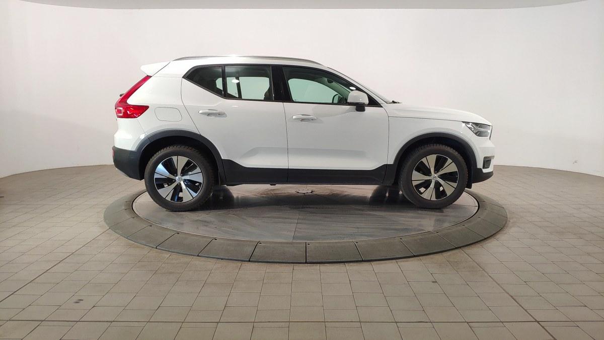 VOLVO Xc40 T2 Geartronic Momentum Pro N-1