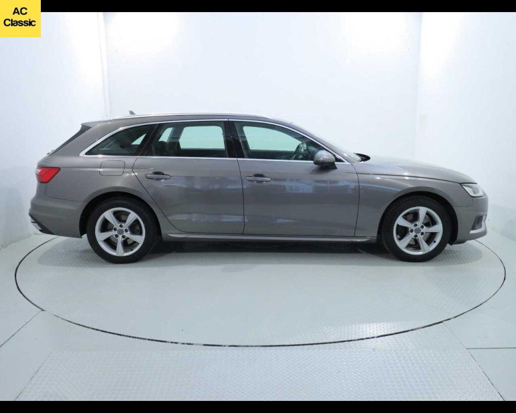 Audi A4 Avant S Tronic Business 2.0 TDI (163 cv) aut.