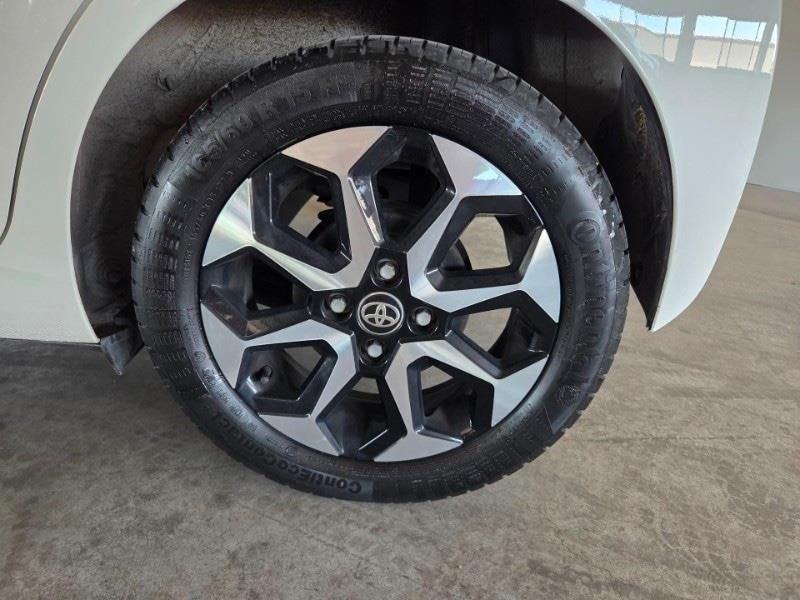 Toyota Aygo 2ª serie Connect 1.0 VVT-i 72 CV 5 porte x-wave MMT