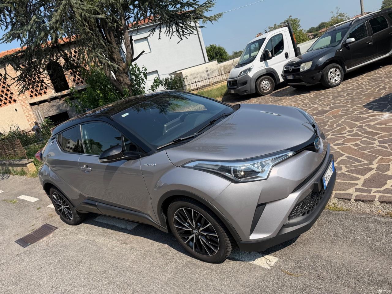 Toyota C-HR 1.8 Hybrid E-CVT Trend