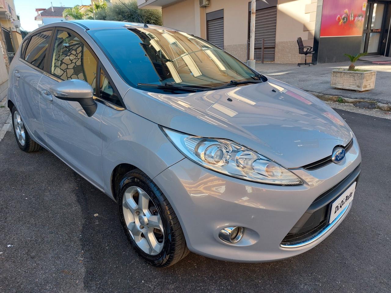 Ford Fiesta 1.4 TDCi 5p. Titanium