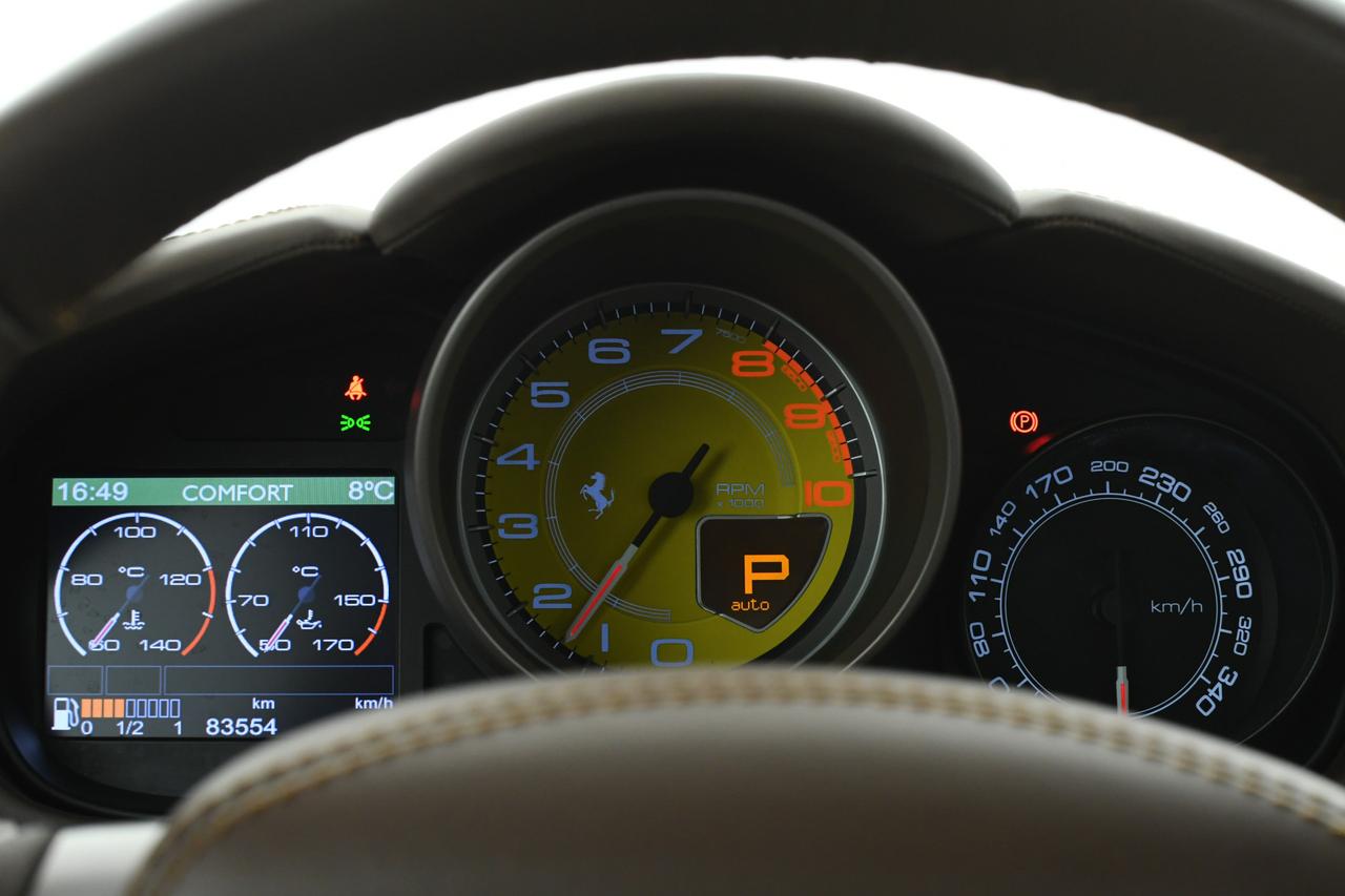 FERRARI California 4.3 dct PELLE+SOSP.DUAL MODE+FRENI CARBOCERAMICA GIALLI