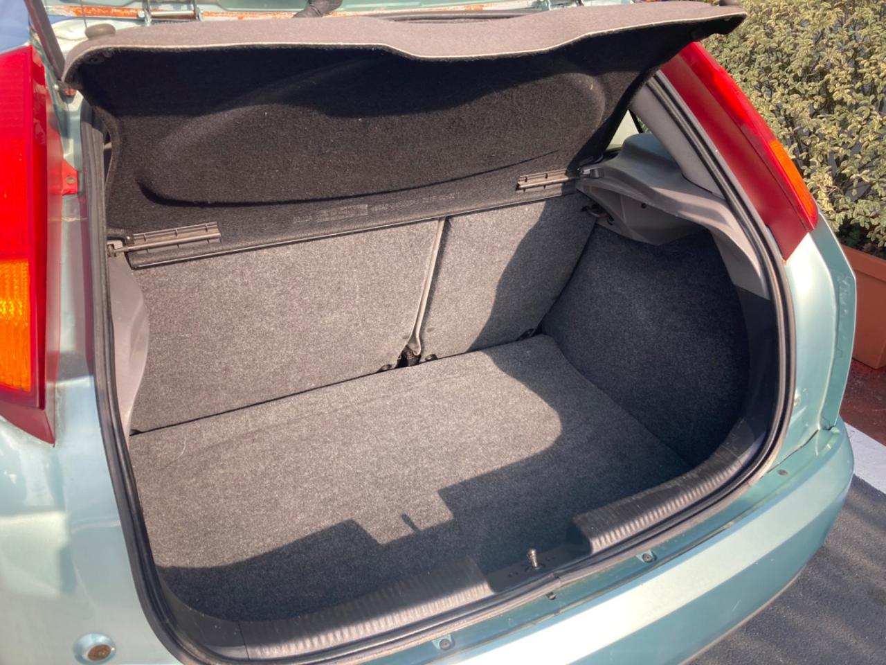 FORD FOCUS 5 PORTE (KM 132.305) DA VETRINA