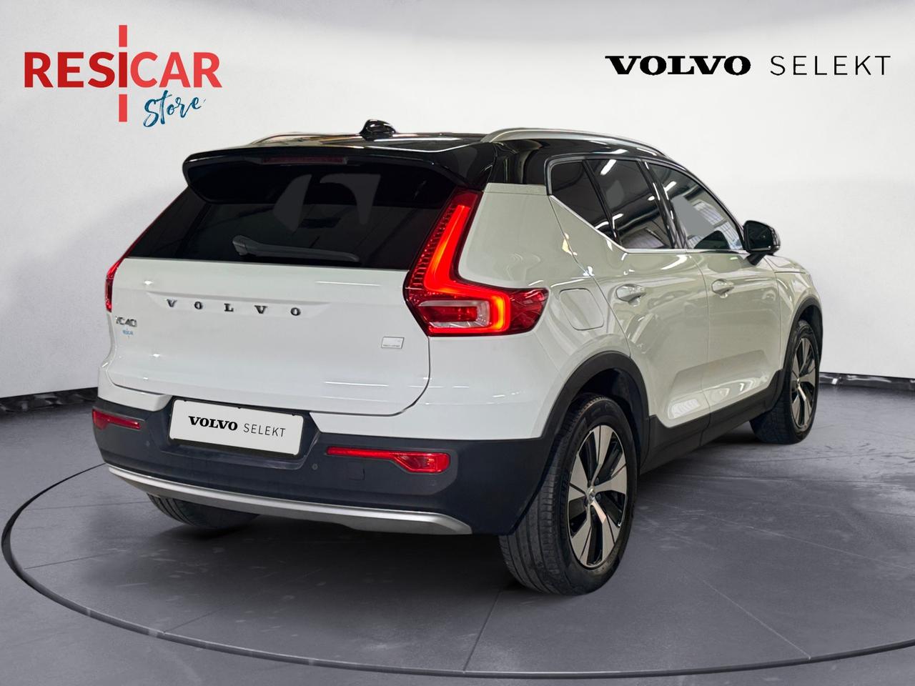 VOLVO XC40 N1 1.5 T4 plug-in hybrid Inscription Expression AUTOCARRO