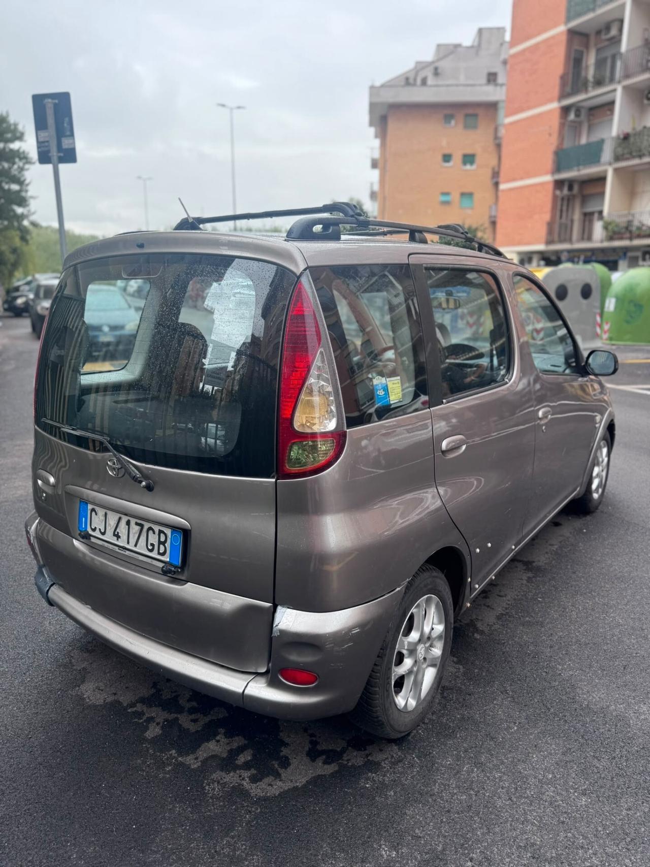 Toyota Yaris Verso 1.3 84cv UNIPRO