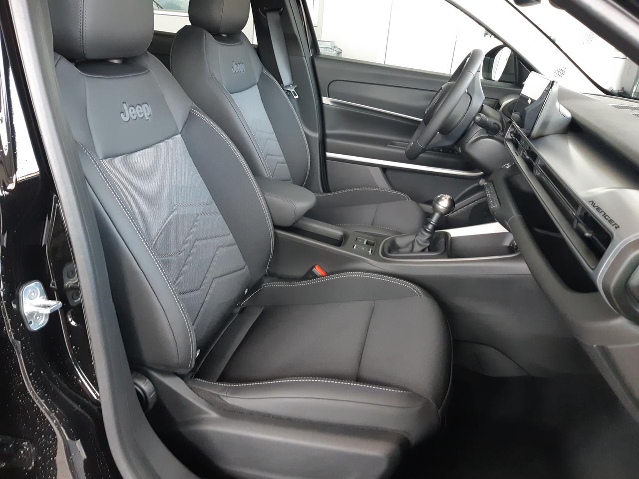 Jeep Avenger 1.2 Turbo 100 CV Summit KM0