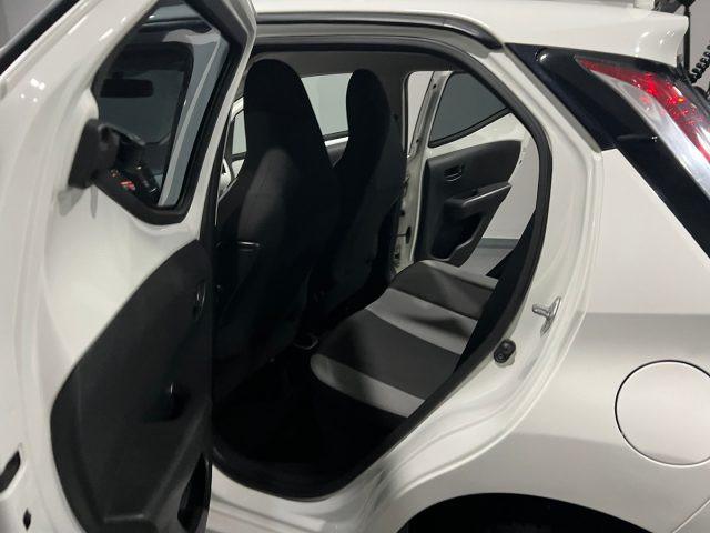 TOYOTA Aygo 1.0 VVT-i 69 CV 5 porte x-clusiv MMT