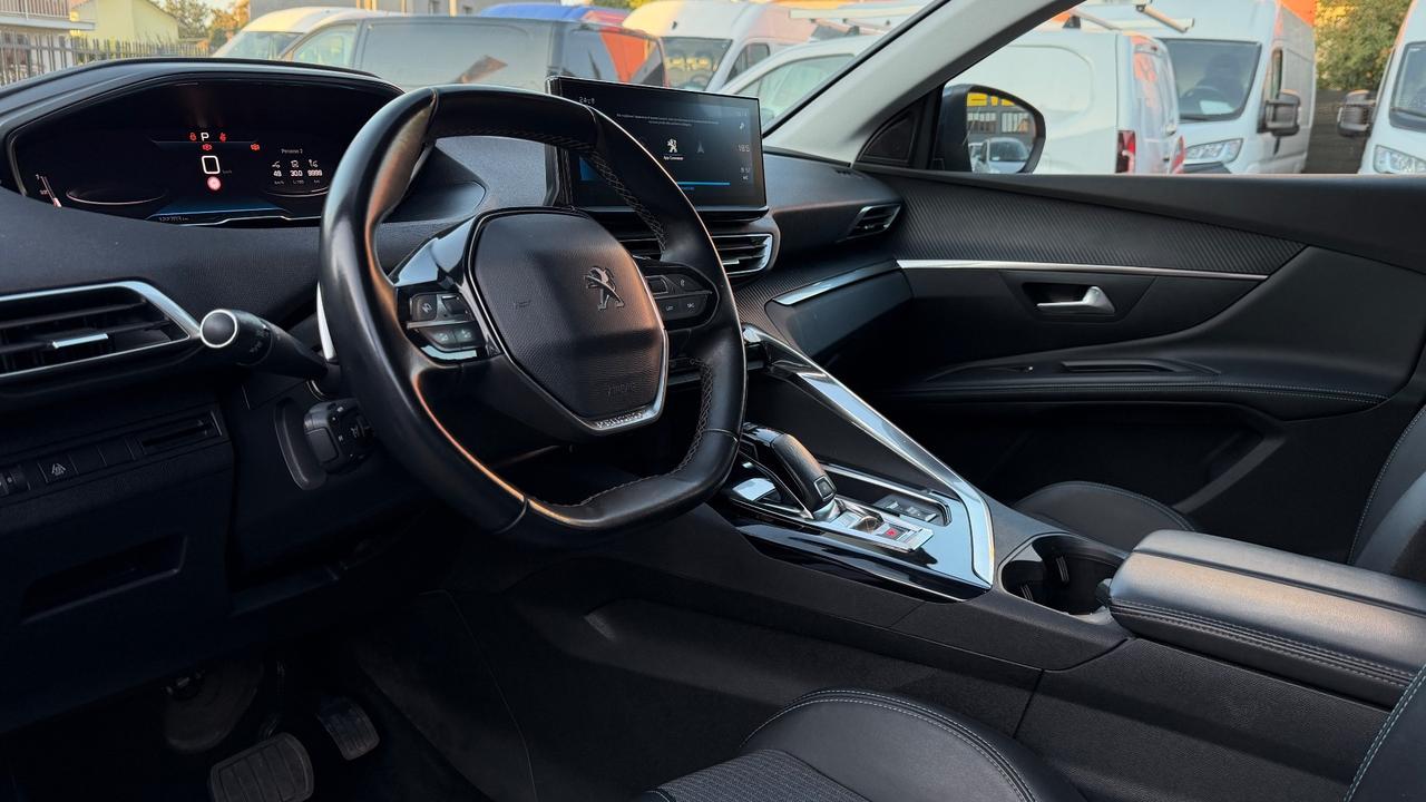 PEUGEOT 5008 1.5 ALLURE 131CV - SETTE POSTI, FULL LED, NEOPATENTATI
