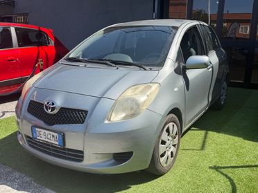 Toyota Yaris 1.3 5 porte Luna