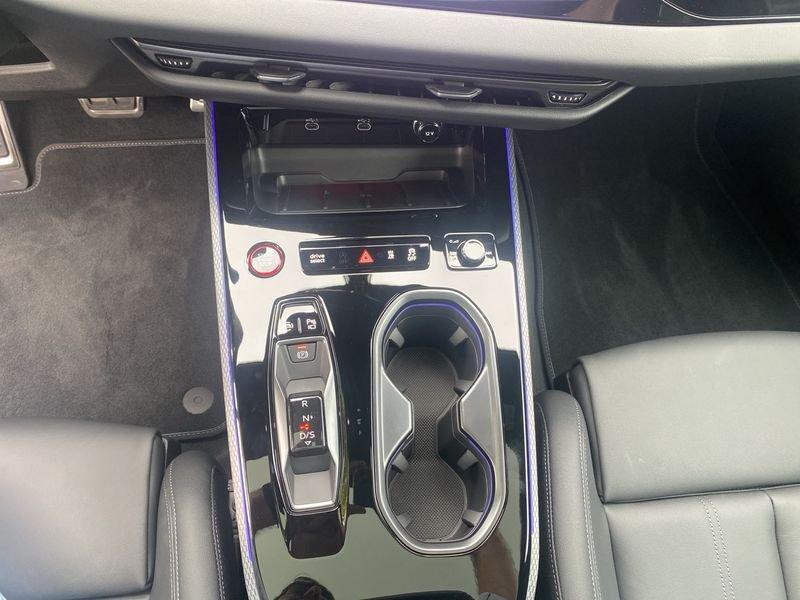 Audi A6 A6 Avant 2.0 TDI mHEV+ S tronic quattro S line edition 204 CV