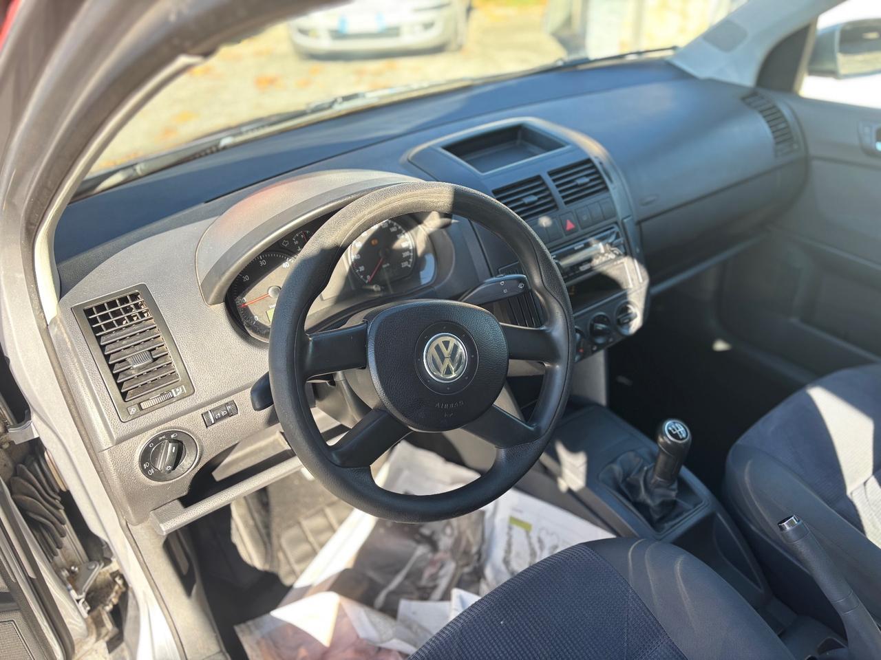 Volkswagen Polo 1.4/80CV TDI 5p. Sportline