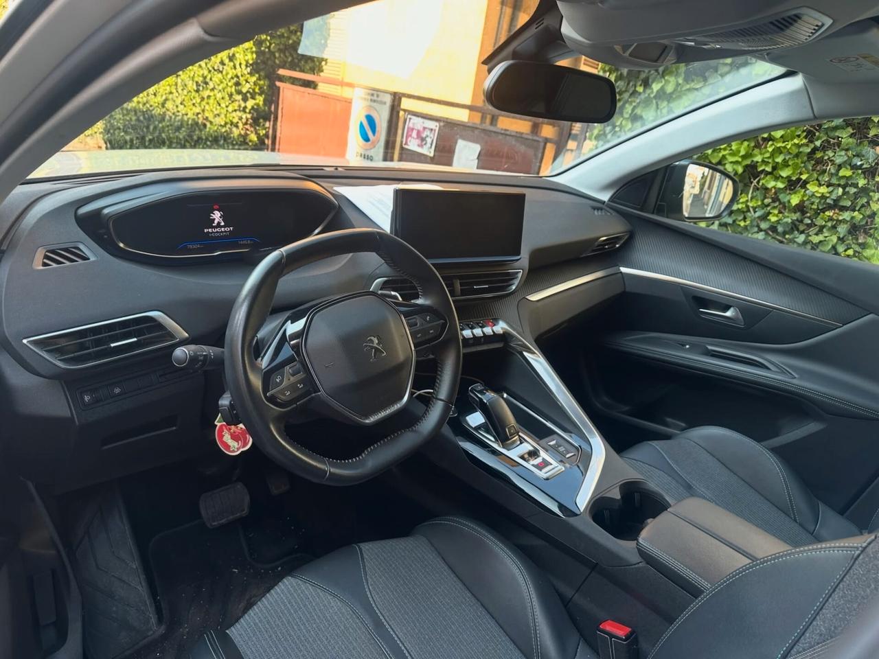 Peugeot 3008 1.5 BlueHDi 130cv Allure Pack AUTOMATICA NAVIGAZIONE CAMERA 360° RETROCAMERA PELLE FINANZIABILE