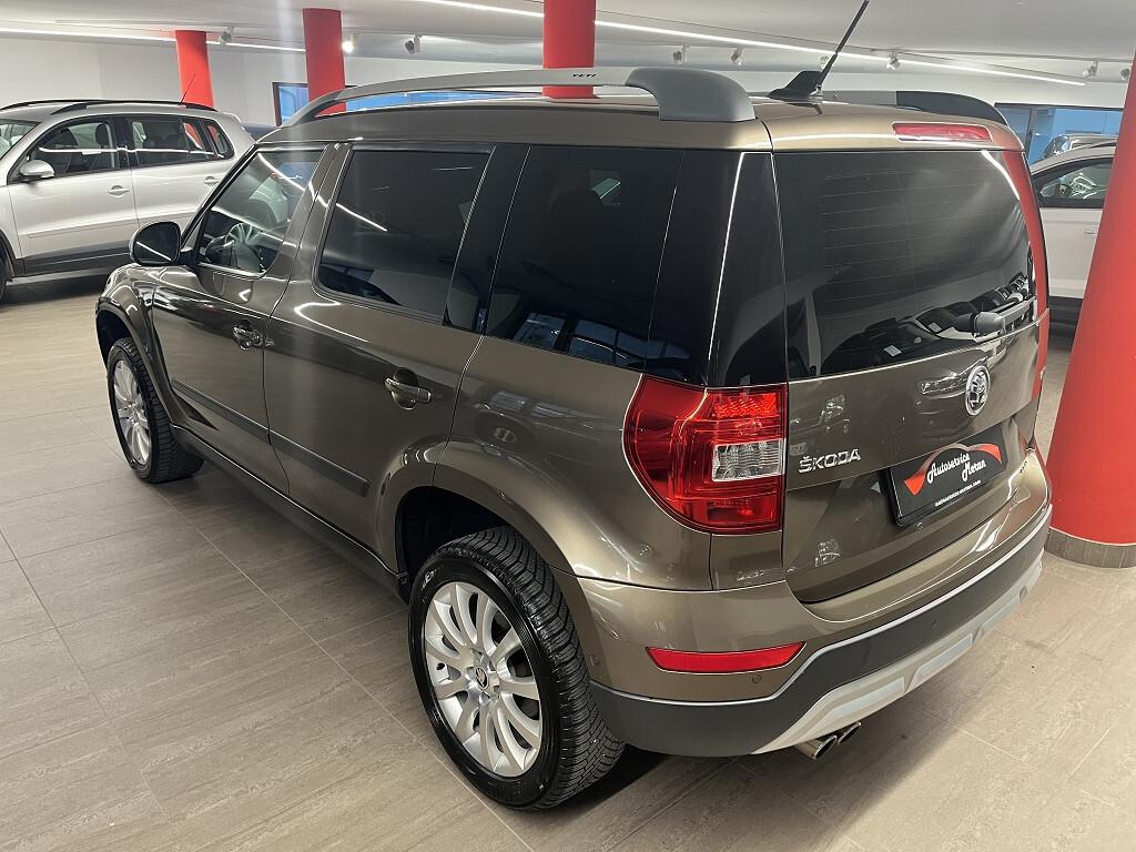 Skoda Yeti Outdoor 2.0 TDI CR 140 CV DSG 4x4 Elegance