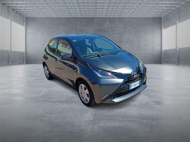 TOYOTA Aygo 2ª serie 1.0 VVT-i 69 CV 5 porte x-business
