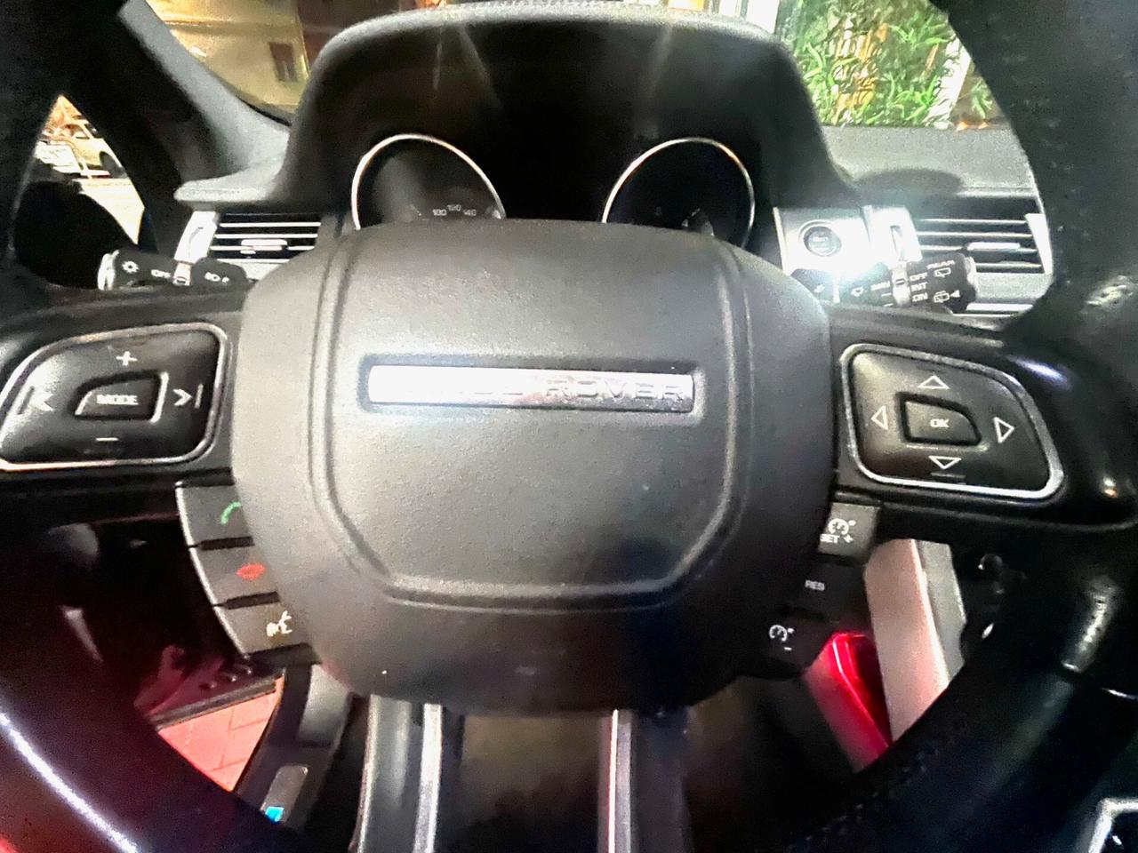 RANGE ROVER EVOQUE DYNAMIC 5p 2.2 TDI 190CV 9m NAVI CERCHI 20 PELLE TOTALE TETTO PANORAMICO