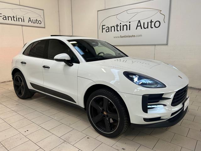 PORSCHE Macan 2.0