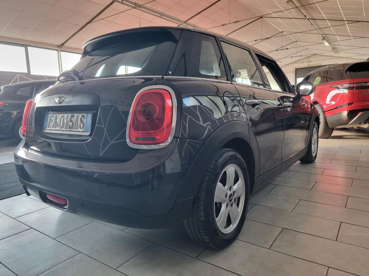 Mini 1.2 One 5 porte NEOPATENTATI