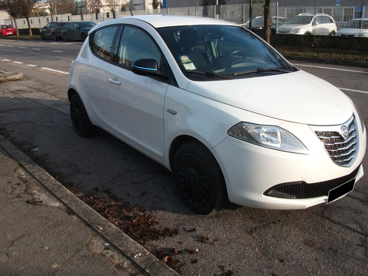 Lancia Ypsilon 1.2 69 CV 5 porte GPL Ecochic Elefantino
