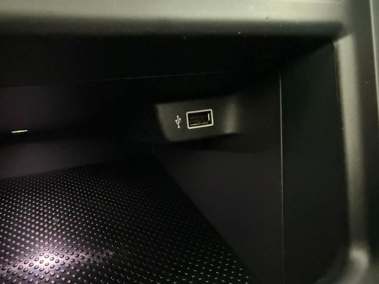 POLO 1.6 TDI 95CV MOD. R-LINE