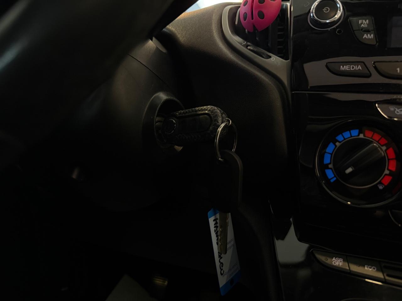 Lancia Ypsilon 0.9 BENZINA NEOPATENTATI