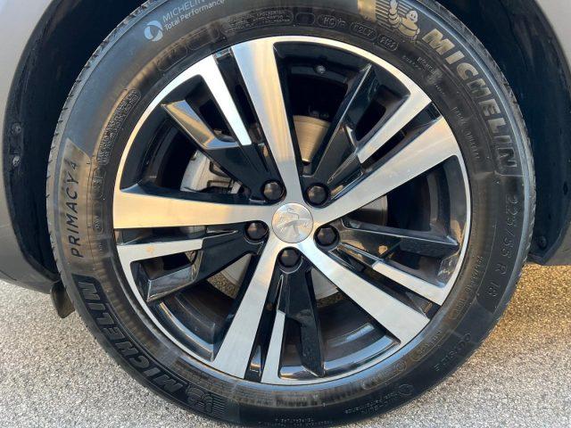 PEUGEOT 3008 BlueHDi 130 S&S EAT8 GT
