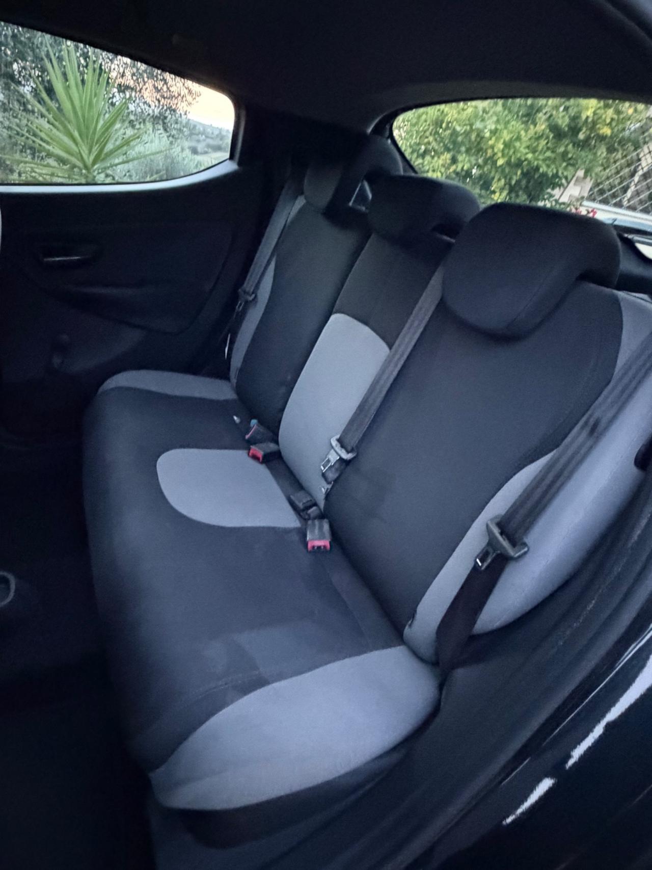 Lancia Ypsilon 1.2 69 CV 5 porte S&S Platinum