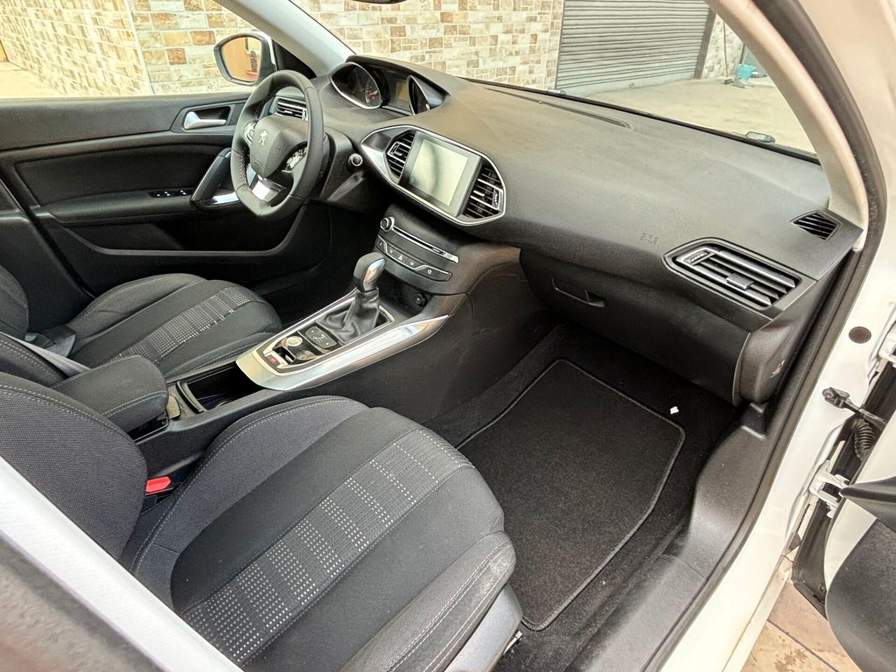 Peugeot 308 BlueHDi 120 S&S EAT6 SW GT Line