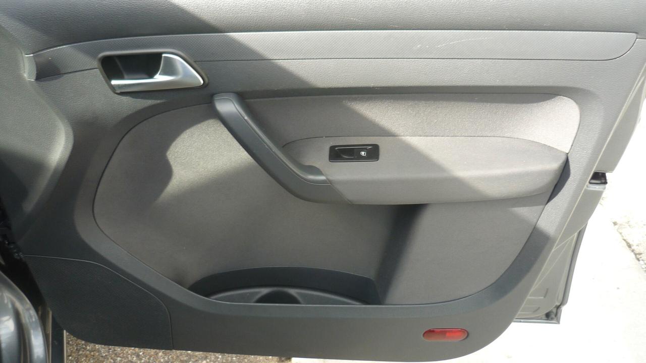 Volkswagen Caddy 20TDI 140CV DSG 4p. Maxi x trasporto disabile pianale ribassato con pedana