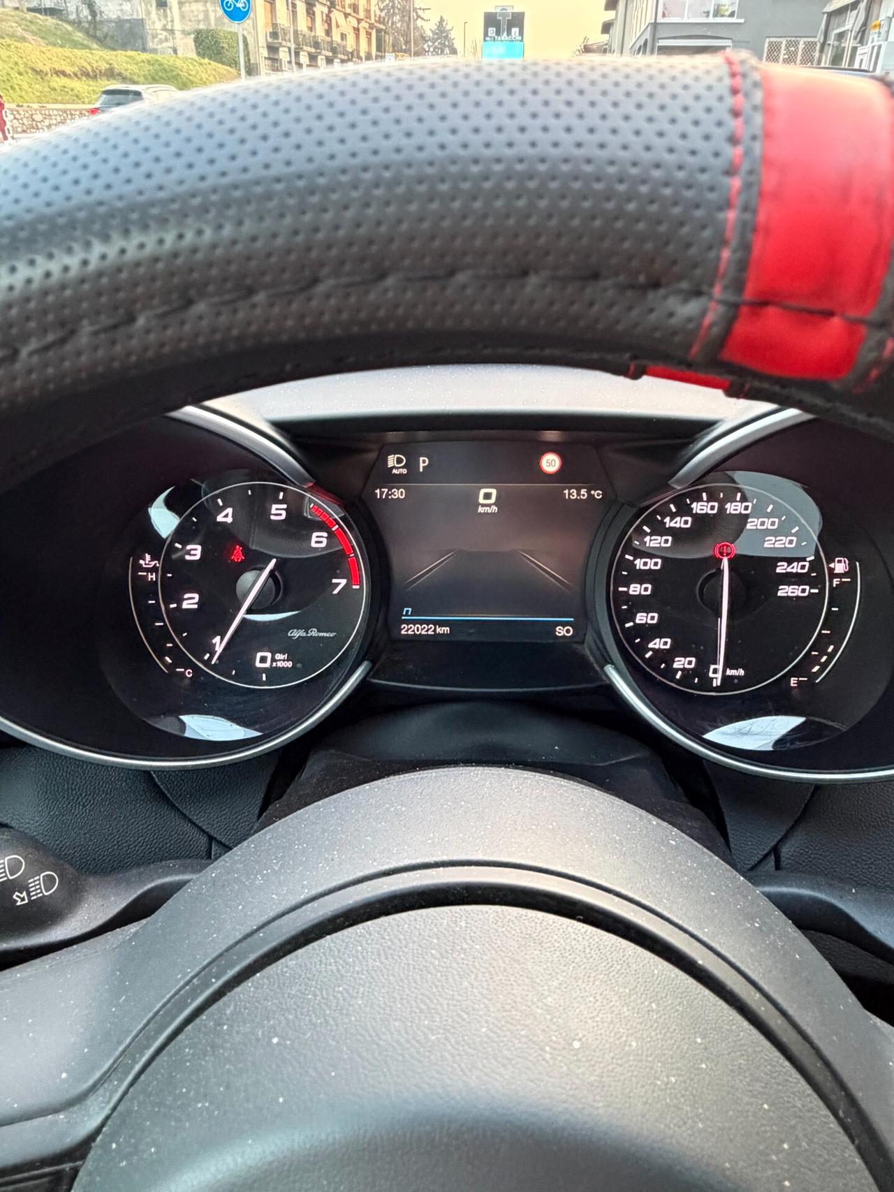 Alfa Romeo Giulia 2.0 Turbo 280 CV AT8 AWD Q4 Veloce