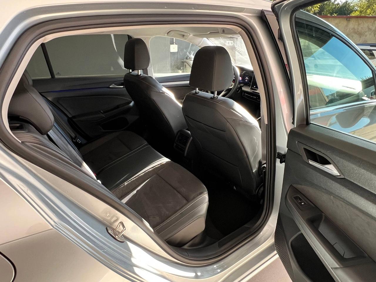 Volkswagen Golf 2.0 TDI 150 CV DSG SCR Style