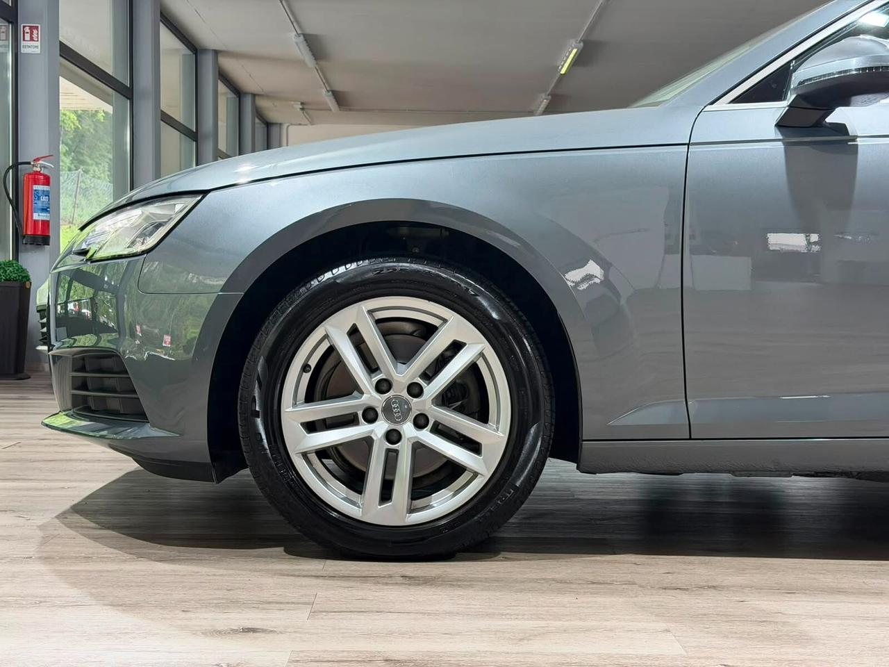 AUDI A4 AVANT 35 2.0 TDI 150CV S-TRONIC 2019