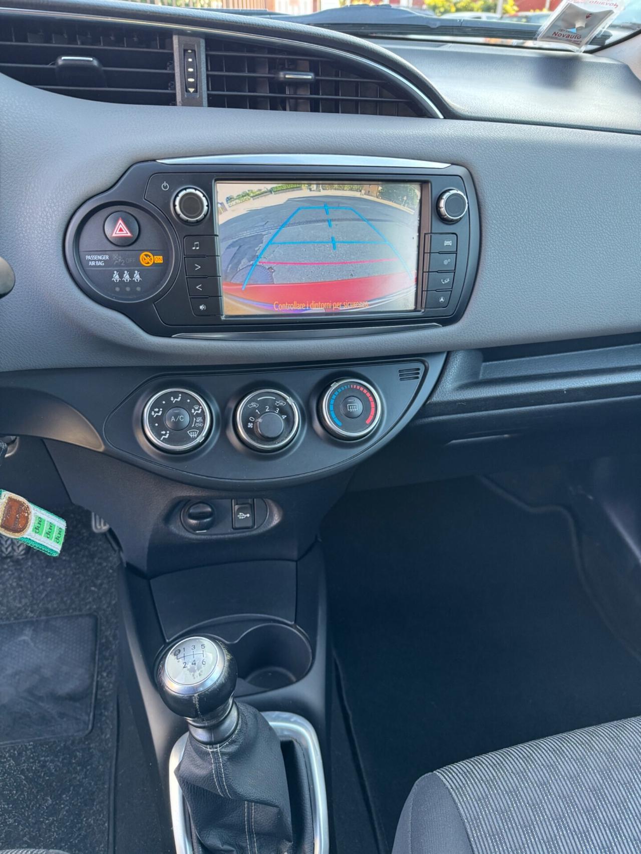 Toyota Yaris 1.3 5 porte Lounge OK NEOPATENTATI