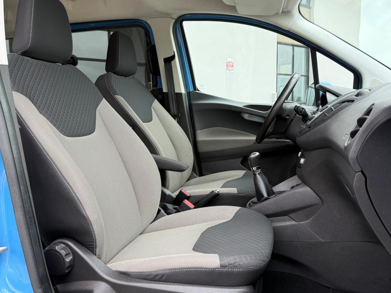 Ford Tourneo Courier 1.0 b.|NEOPATENTATI