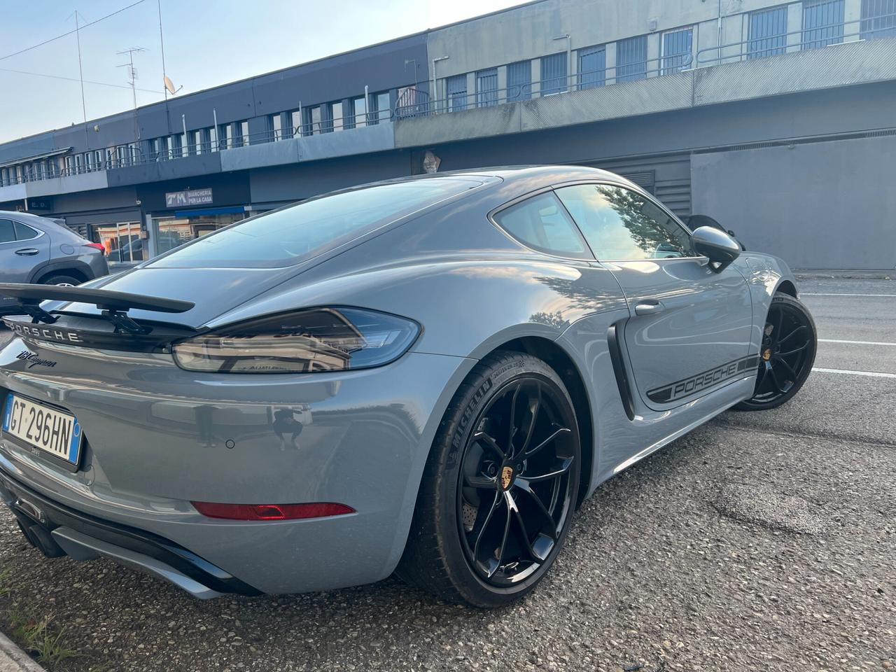 Porsche Cayman 718 STYLE EDITION