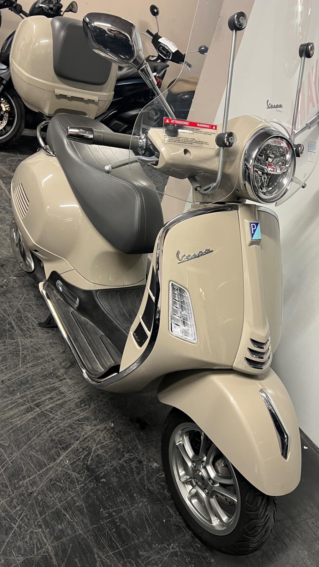 Vespa GTS 300