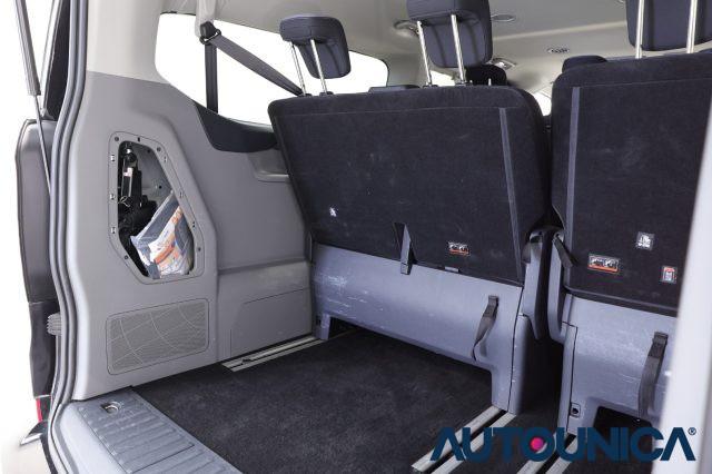 FORD Tourneo Custom 320 2.0 ECOBLUE 170CV AUTOMATICO PL TITANIUM