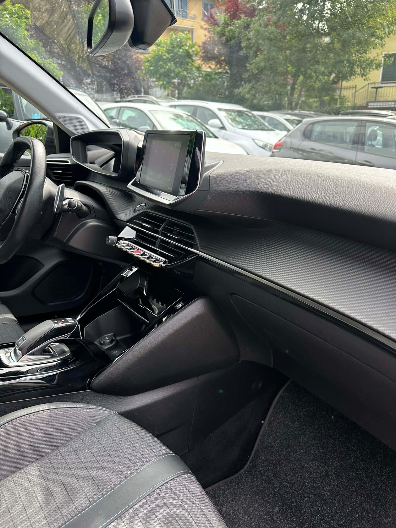 Peugeot 208 100 5P AUTOMATICA ALLURE NAVI 3D COCKPIT FULLOPT