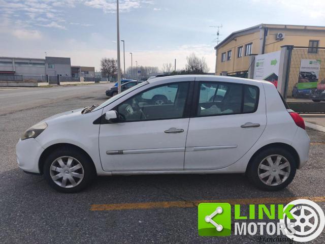 RENAULT Clio 1.2 16V 5 porte Luxe