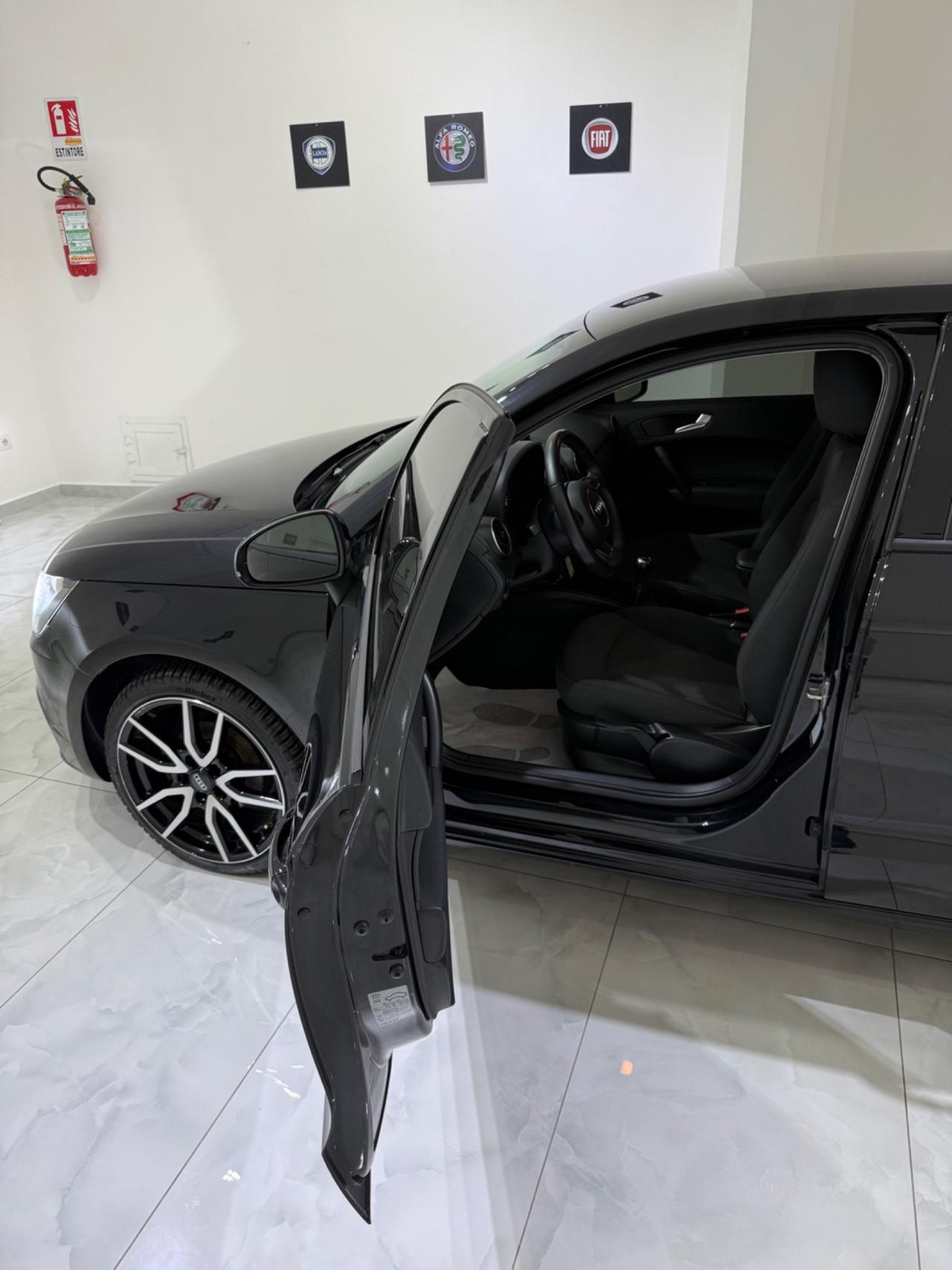 Audi A1 SPB 1.2 TFSI TOTAL BLACK