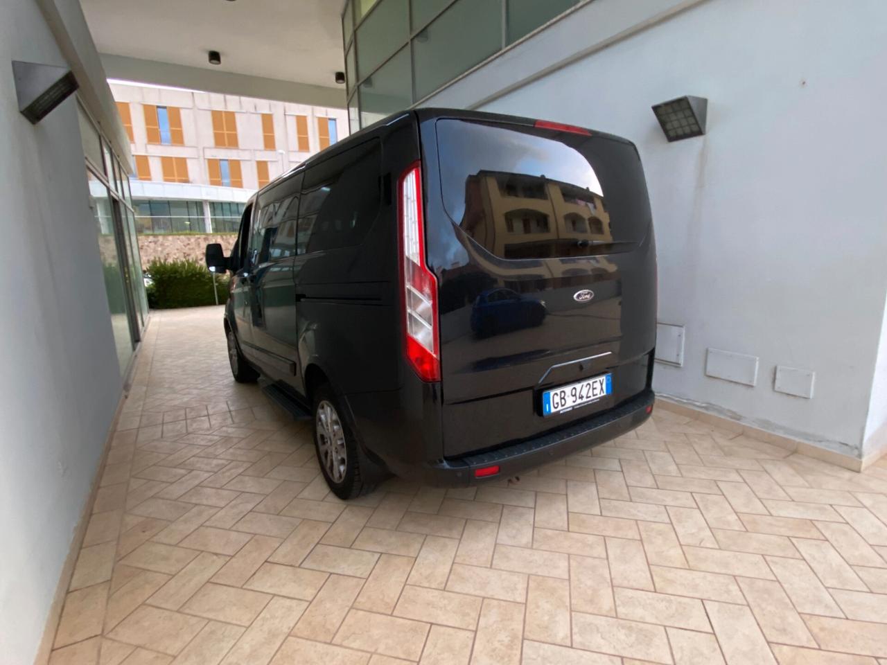 FORD TOURNEO CUSTOM 320 2.0 EcoBlue 130CV Aut. PC
