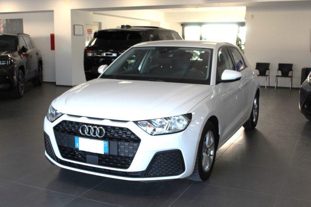 AUDI A1 SPB 1.0 TFSI 95 CV Identity Black