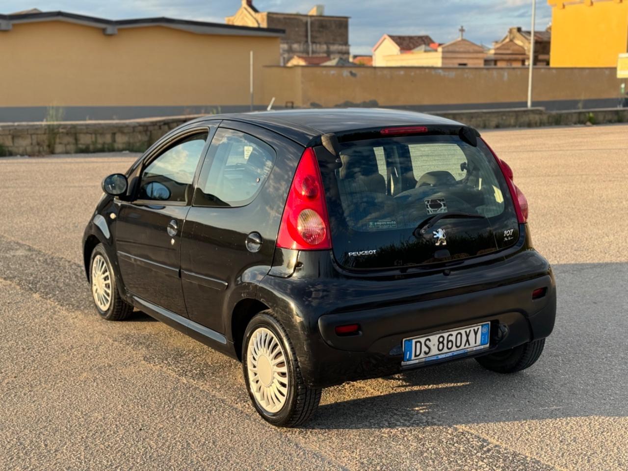 Peugeot 107 1.0 68CV cambio Automatico 2009 con impianto GPL