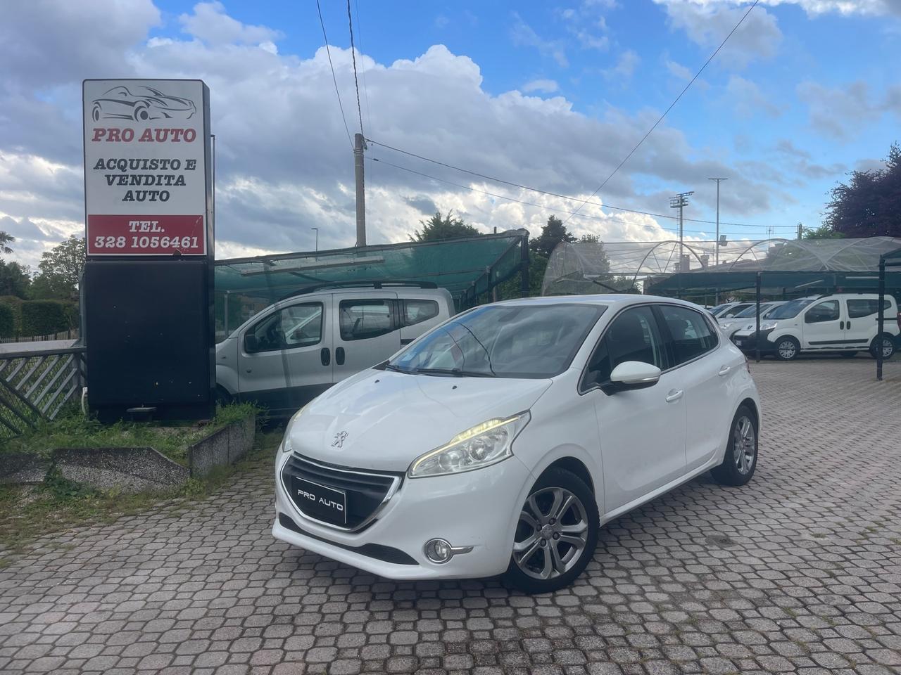 Peugeot 208 PureTech 82 ETG5 S&S 5 porte Allure
