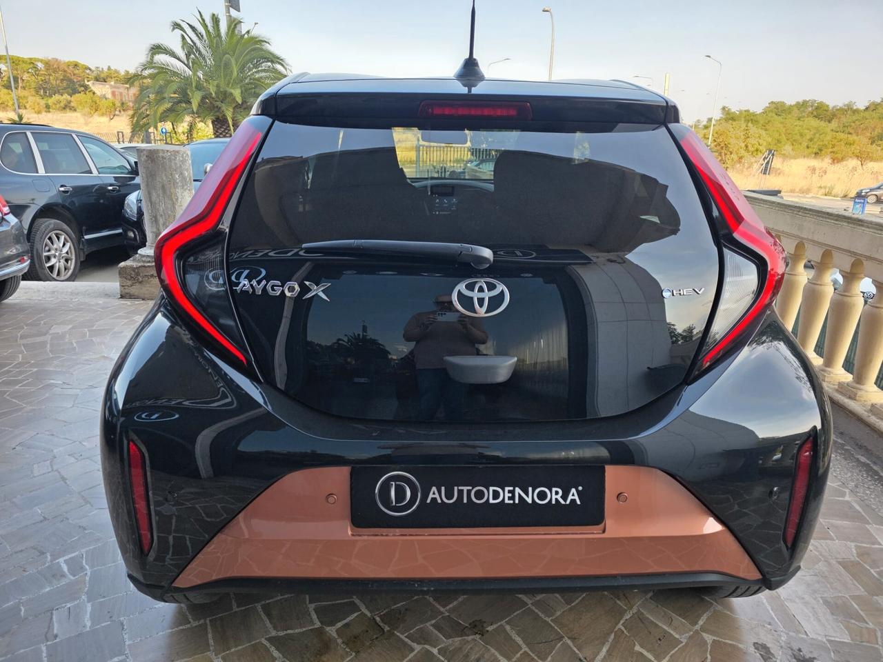 Toyota Aygo X 1.5 Hybrid 115 CV 5 porte Icon# KM ZERO#NO VINCOLO FINANZIAMENTO#LED#EV MODE#CLIMA#CARPLAY#VIRTUAL#CAM