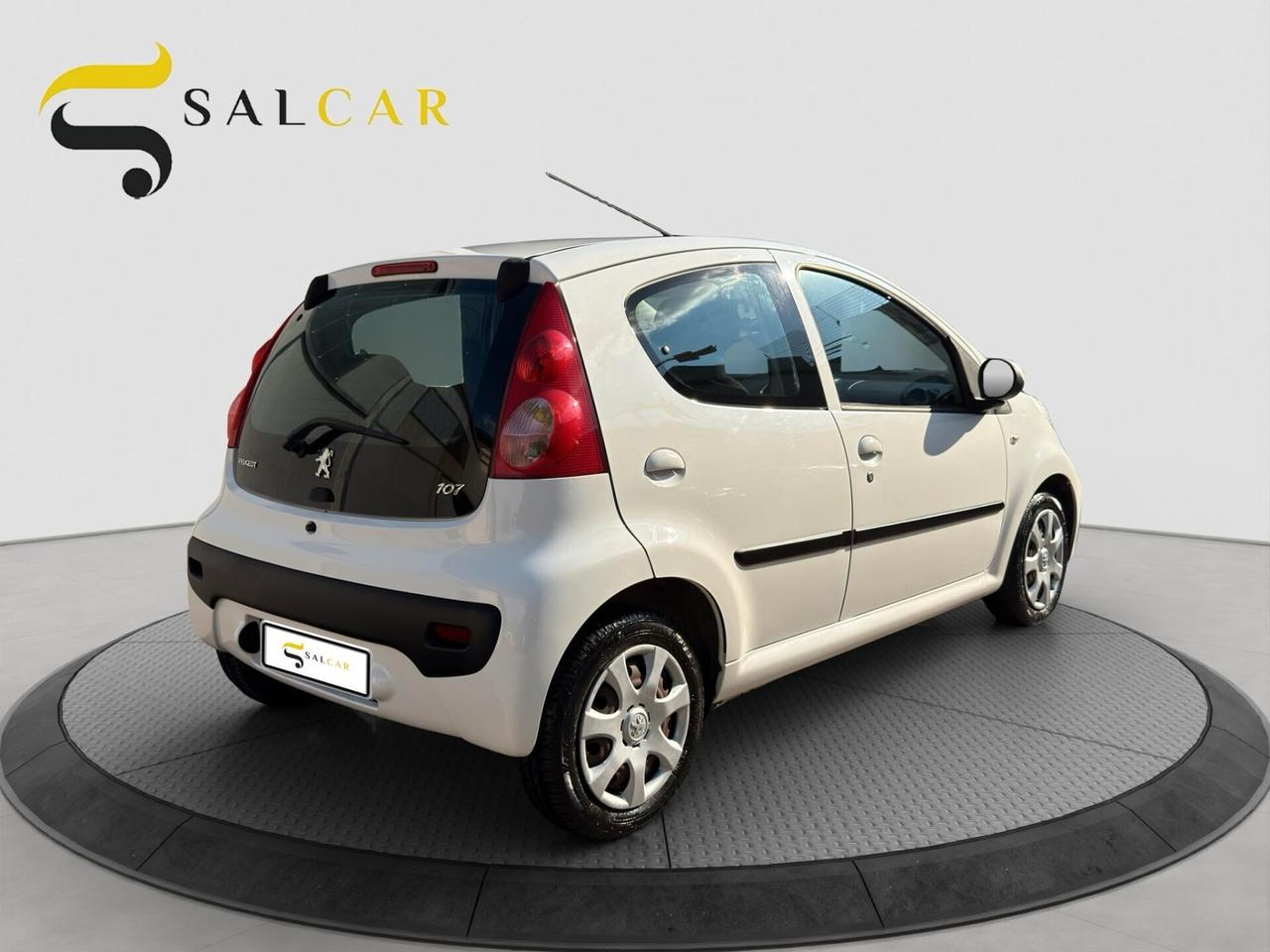 Peugeot 107 1.0 68cv 12v Active 5p automatica 2012